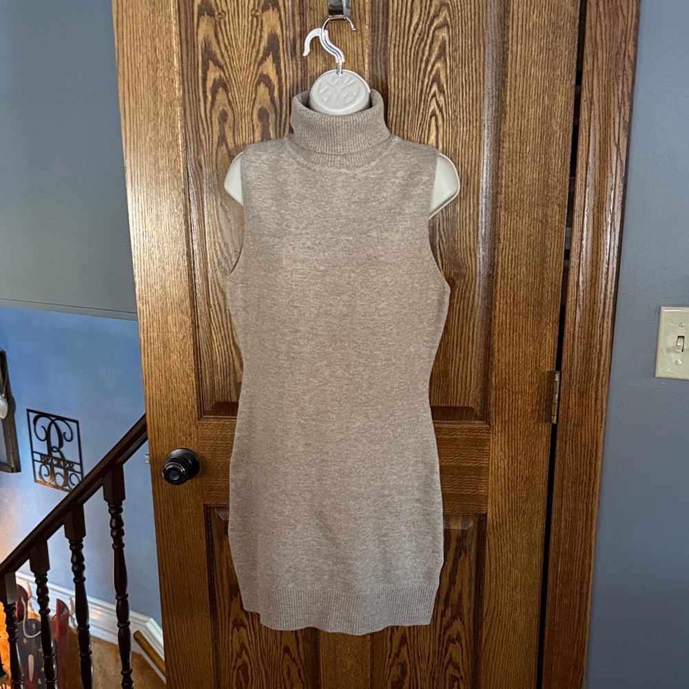 Vici Sleeveless Beige Turtleneck Dress